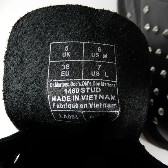 Dr. Martens 1460 Stud Wanama Combat BOOTS Size 7 Black Leather 8-Eye NEW - Picture 10 of 13